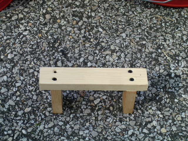 Bucket clamp 3 of 3.